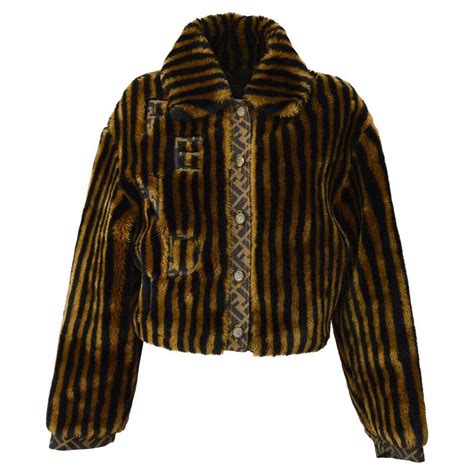 fendi logo zucca pattern